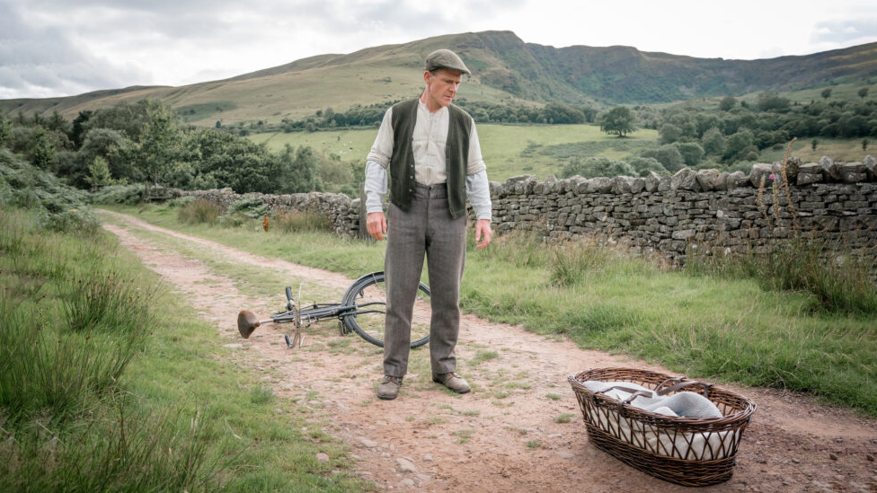 DW Ascension of the Cybermen The Timeless Children 4